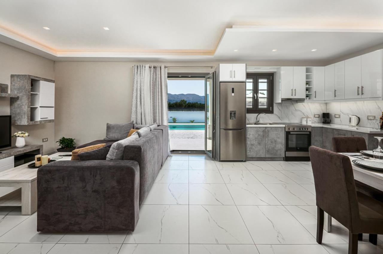 Bluewind Villa Sarakinádhon 外观 照片